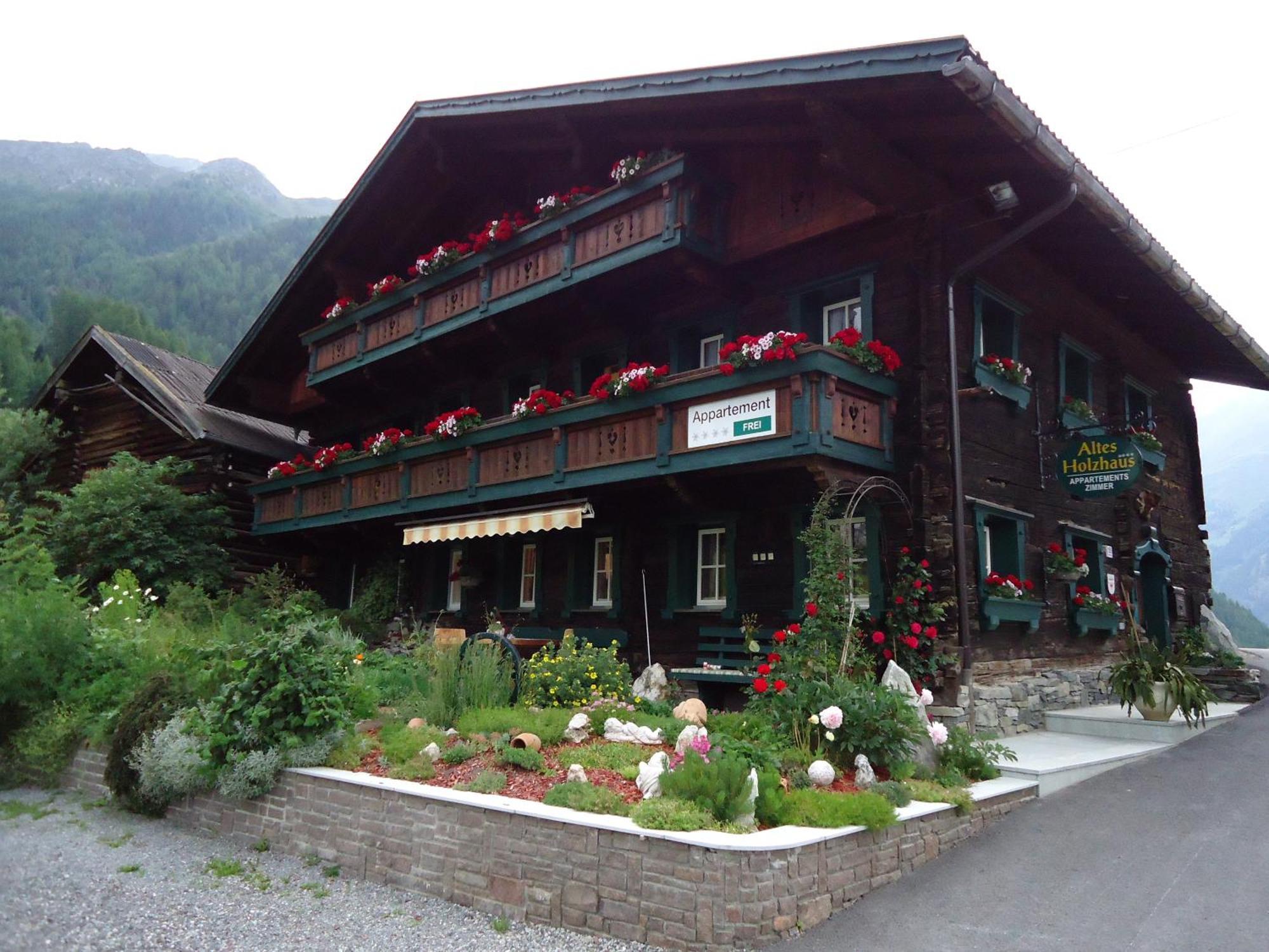 Altes Holzhaus Apartment Сьолден Екстериор снимка