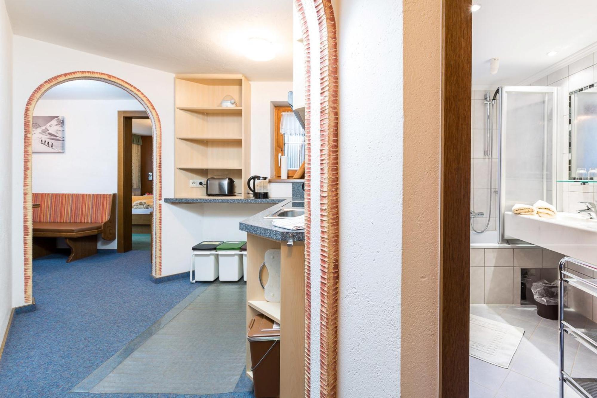 Altes Holzhaus Apartment Сьолден Стая снимка