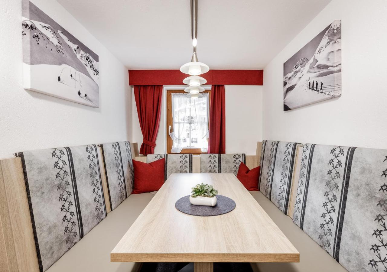 Altes Holzhaus Apartment Сьолден Екстериор снимка